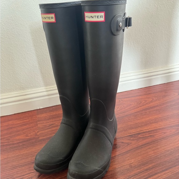Hunter Original Tall Rainboot / Snowboot - Picture 1 of 7